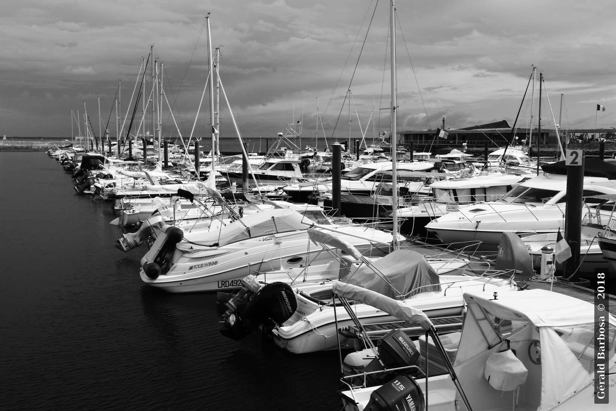 Tous les bateaux sont blancs